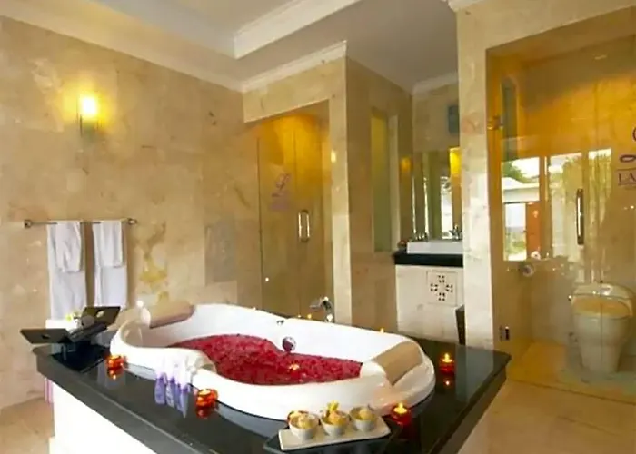 Romantic 1 Bed Pool